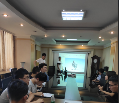 2018級(jí)碩士1班開展軟件技能交流學(xué)習(xí)活動(dòng)